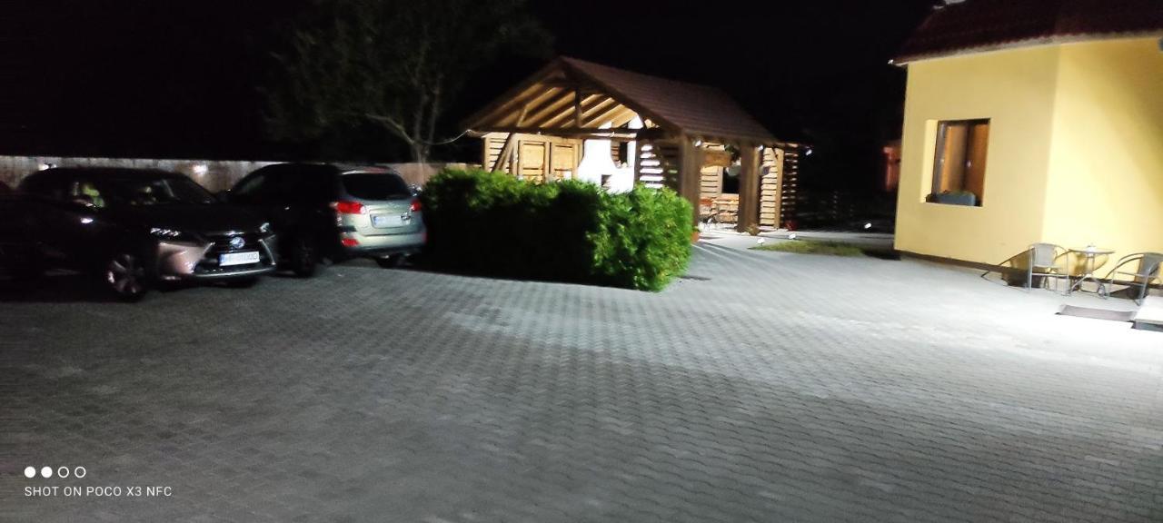 Siesta Pension Csíkszereda Kültér fotó